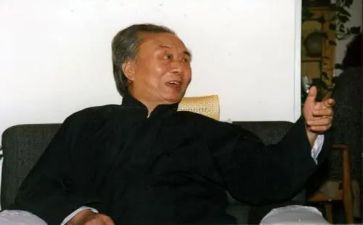 艾青的《树》读后感通用7篇