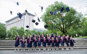 毕业表自我鉴定200字模板8篇