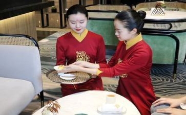 2024年餐饮半年度总结参考7篇
