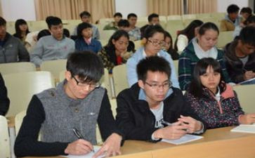 大学班长月总结范文5篇