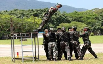 军营的生活作文最新5篇