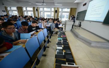 八上数学教师工作总结5篇