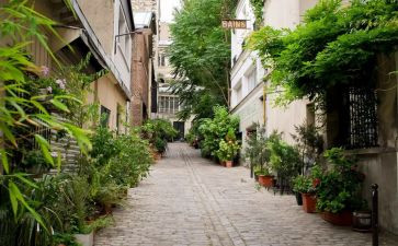 小巷的读后感6篇