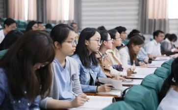 以大学为演讲稿8篇