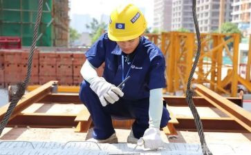 个体跟员工签合同7篇